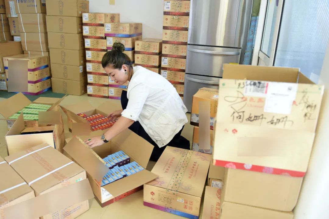 微商教父破产_微商行业发展趋势_微信做微商没客源怎么办