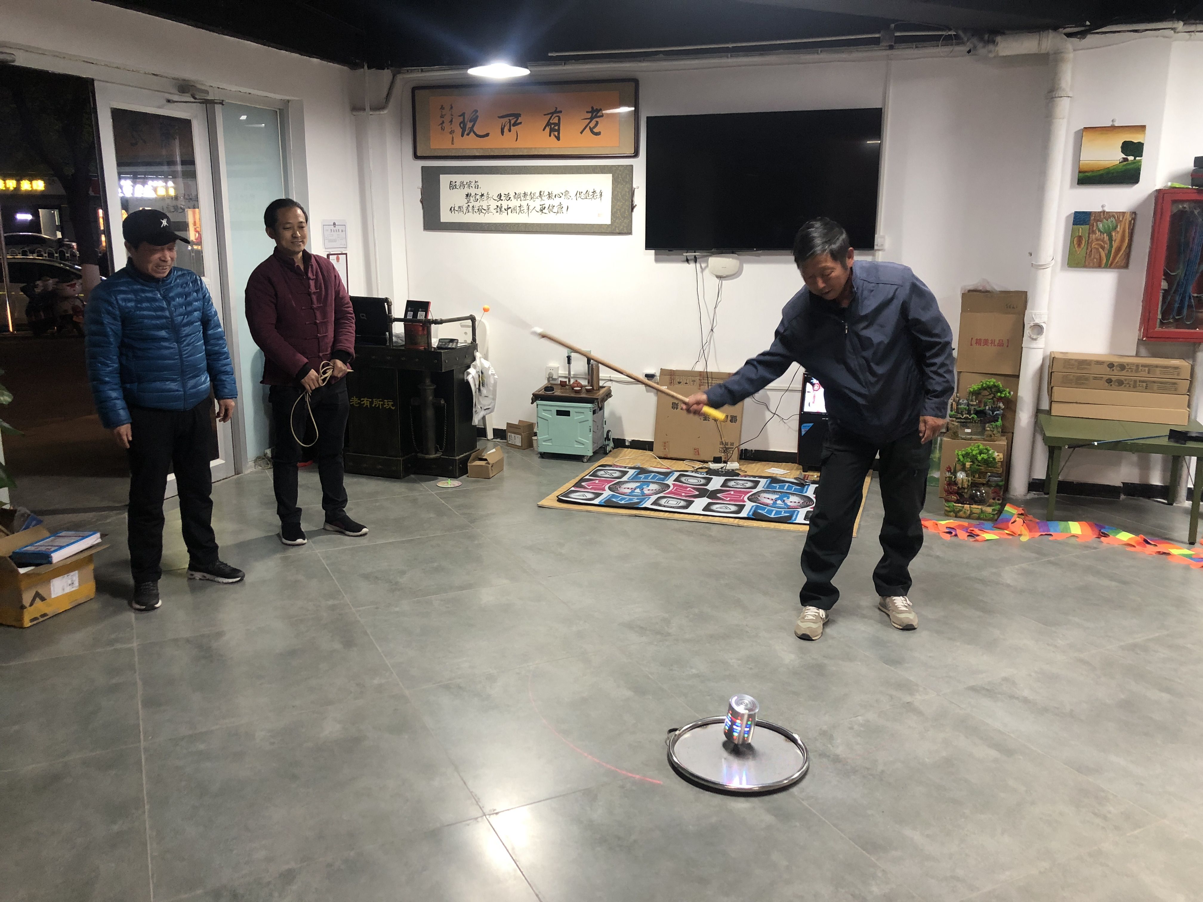 老年人玩具店_一个人做什么生意好些_老年益智玩具