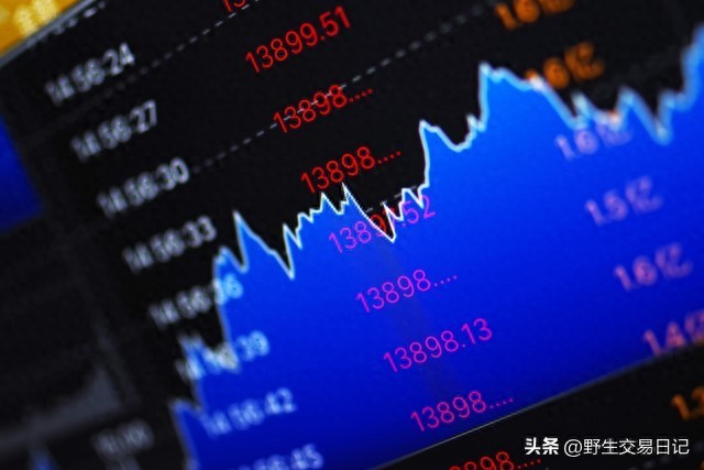 朋友聚会炫耀一线城市多套房，我因股市选择与之差距大