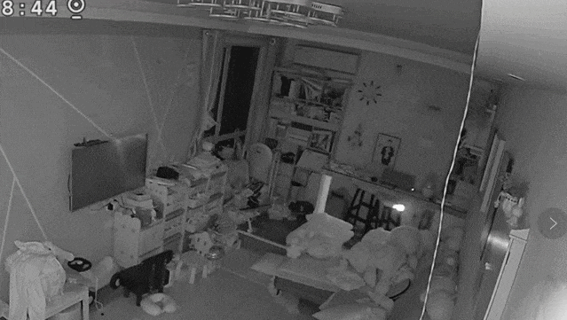 河南郑州一居民家中凌晨起火！劣质充电线为何如此危险？