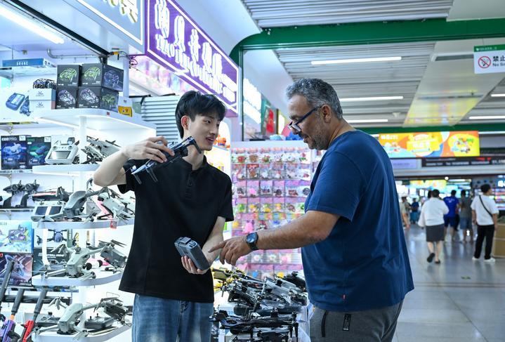 义乌市场采购贸易方式_义乌小商品批发市场形象建设的成功案例_义乌发展经验