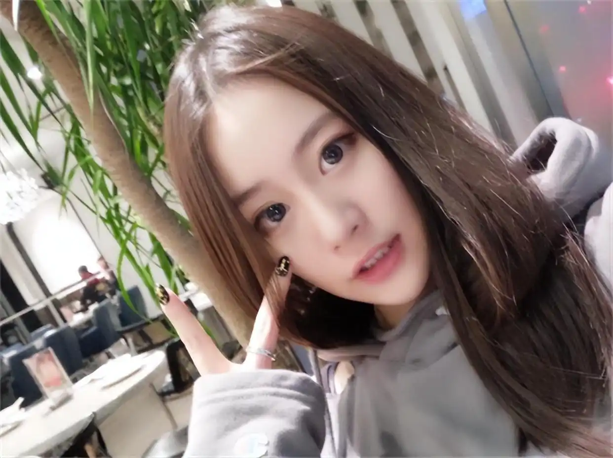 范志毅女儿范斯晶_范志毅感情史_范志毅小女儿100天办洒